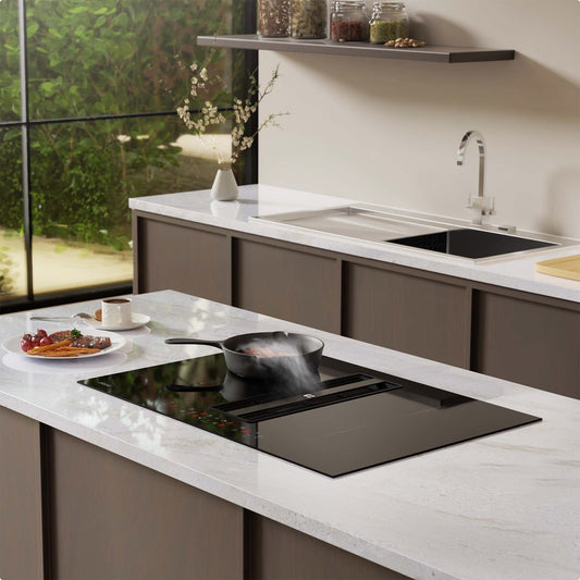 Induktionskochfeld mit Dunstabzug